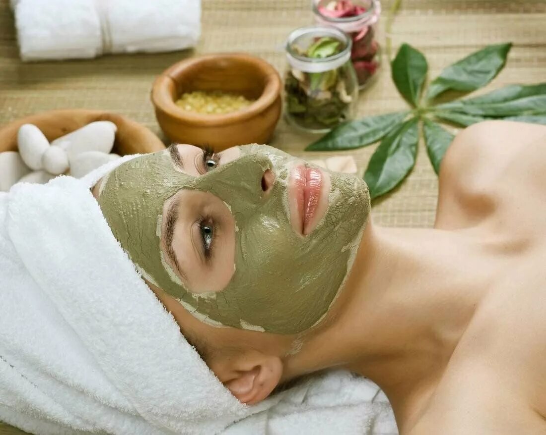 Skin body mask. Маска для лица. Маска для лица косметическая. Спа для лица. Глиняная маска для лица.