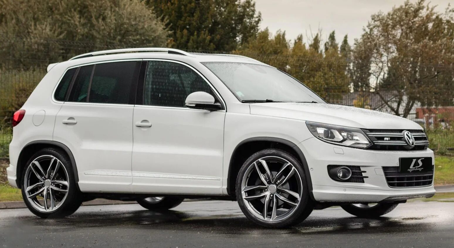 Диски тигуан 2015. Volkswagen tiguan r-line r20. vw tiguan 1 r18. vw tiguan 2 r19. volkswagen tiguan диски r19.