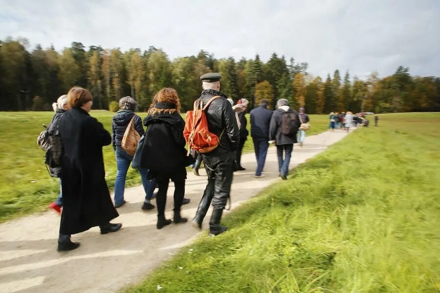 Довлатов в пушкинских горах. Экскурсоводы пушкинские горы. музей довлатова пушкинские горы. фестиваль дом довлатова в пушкинских горах.