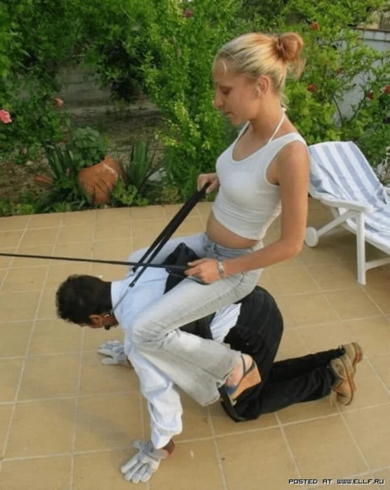 госпожа верхом на лошади. езда верхом на рабах. езда верхом на рабах. езда верхом на рабах. женщина верхом на мужчине.