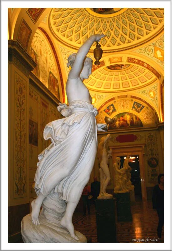 Терпсихора и эрато. Христиан даниэль раух скульптуры. Геба. Богиня эрмитаж. Зал афины в эрмитаже.