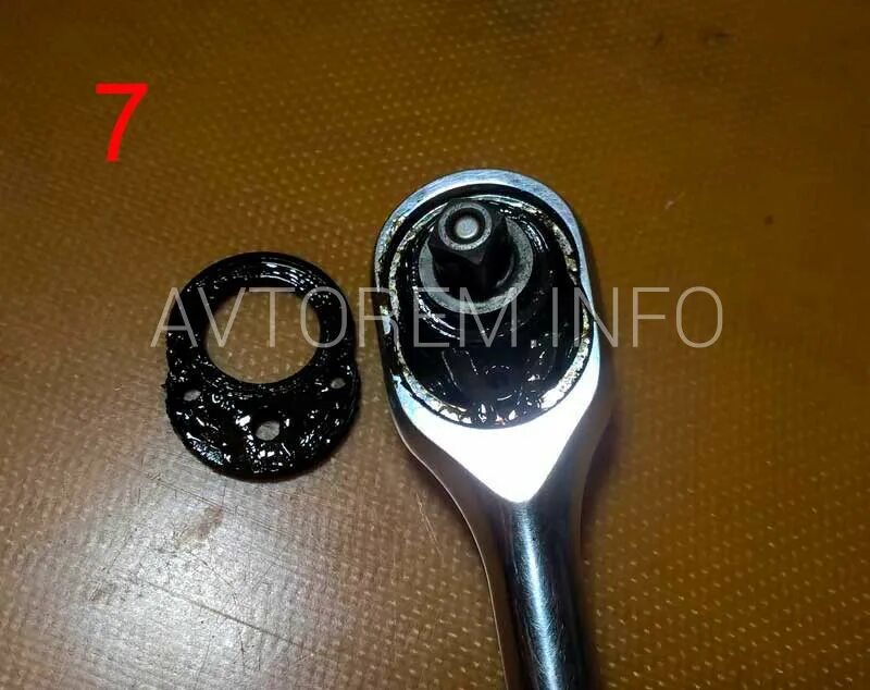 Ремонт трещотки своими руками за 15 минут.DIY ratchet repair in 15 minutes. - Yo