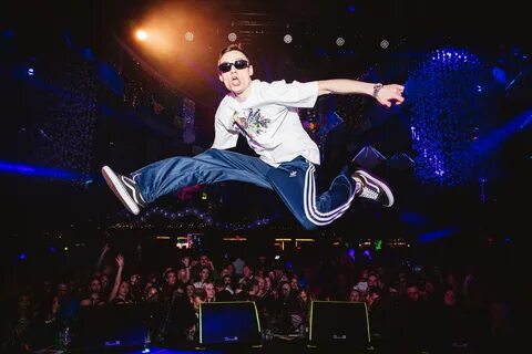 Dancing dancing dfm