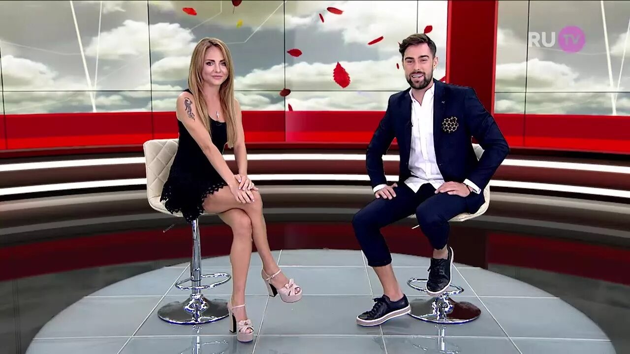 2009). Программа тнт прямой эфир. Часы тв-6 2001-2002. Эмаль для обмоток электродвигателей. Pro новости муз тв логотип.