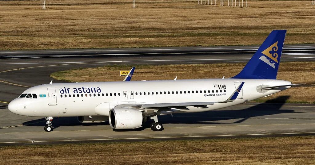 Воздух астана. Airbus a320neo Air Astana. A320 Air Astana. Аэробус а320 Neo Air Astana. Airbus a321 Air Astana.