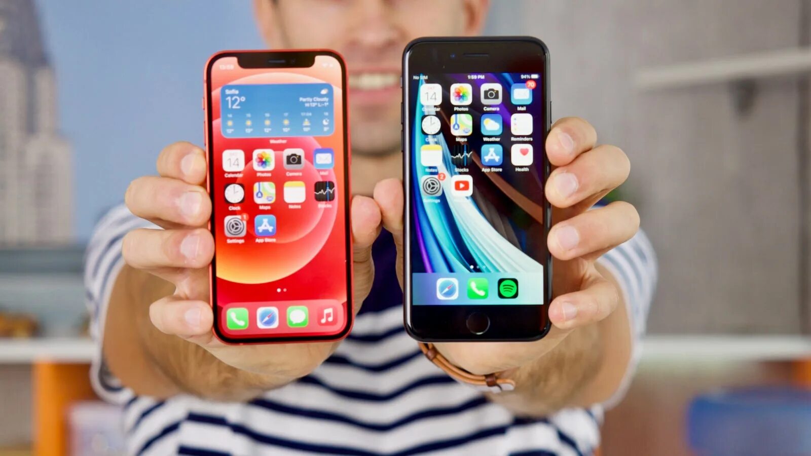 Сравнение айфонов 2020. Iphone 12 Mini vs se 2020. Iphone 12 Mini vs iphone se 2020. Iphone se 2020 vs iphone 13 Mini. Iphone 13 Mini vs se2020.