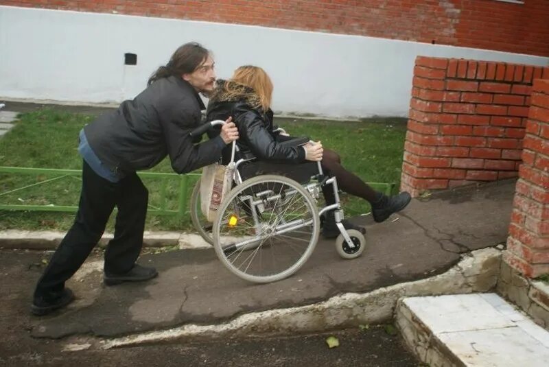 Жизнь инвалидов. Счастливые инвалиды. общество инвалидов. инвалиды на руси.