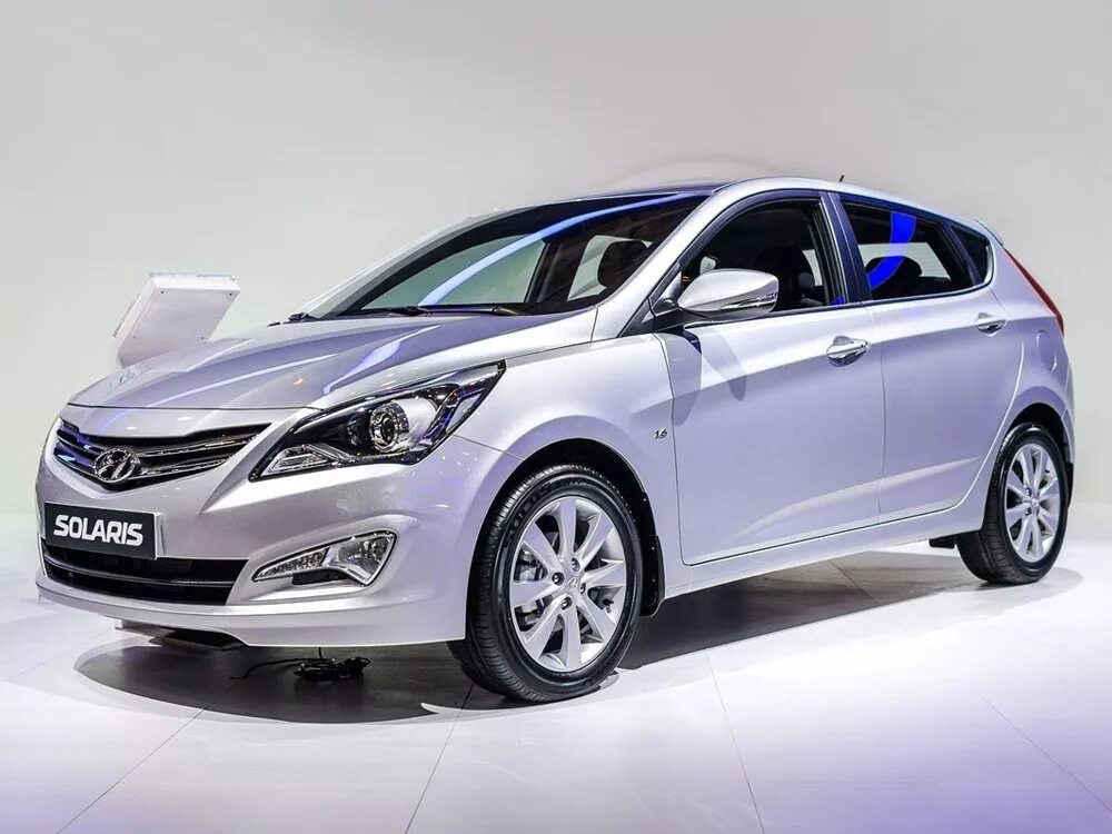 Иномарки хундай. Hyundai Solaris 2016. Хендай Солярис 2016. Hyundai Solaris 2015. Hyundai Solaris 2016 хэтчбек.