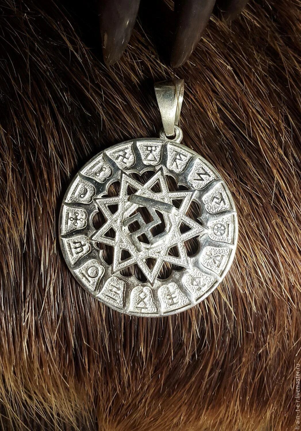 Тотемный зверь дикий вепрь. Дикий вепрь по славянскому. Тотемные животные по годам. Чертог вепря покровитель рамхат. Чертог вепря символ.