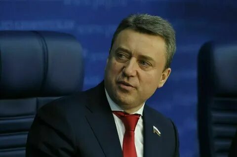 Политик г