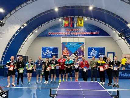 В первенстве класс по настольному теннису принимали