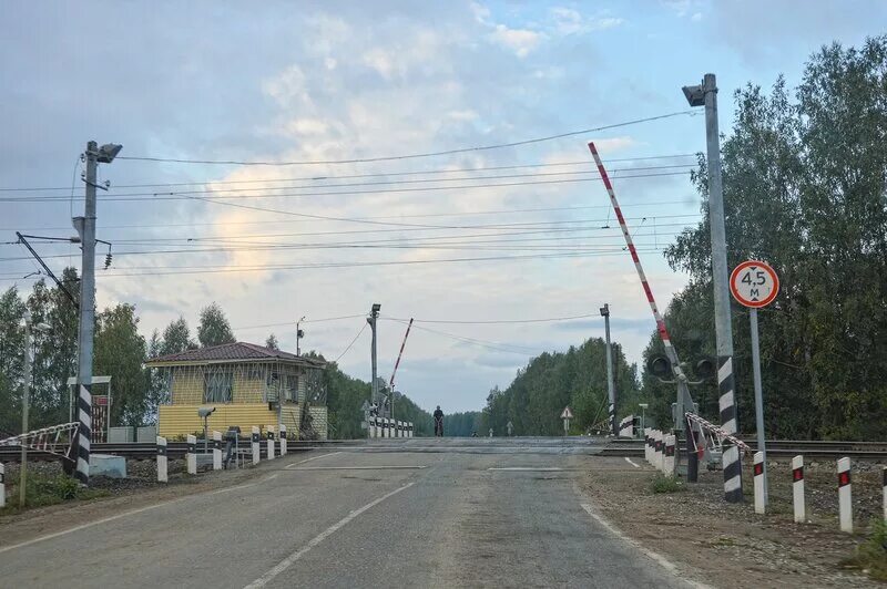 Погода в фаленках на 3 дня. Льнозавод Ярский район. Фаленки Кировская область. Фаленки Кировской области достопримечательности. Дорога Фаленки до Яра.