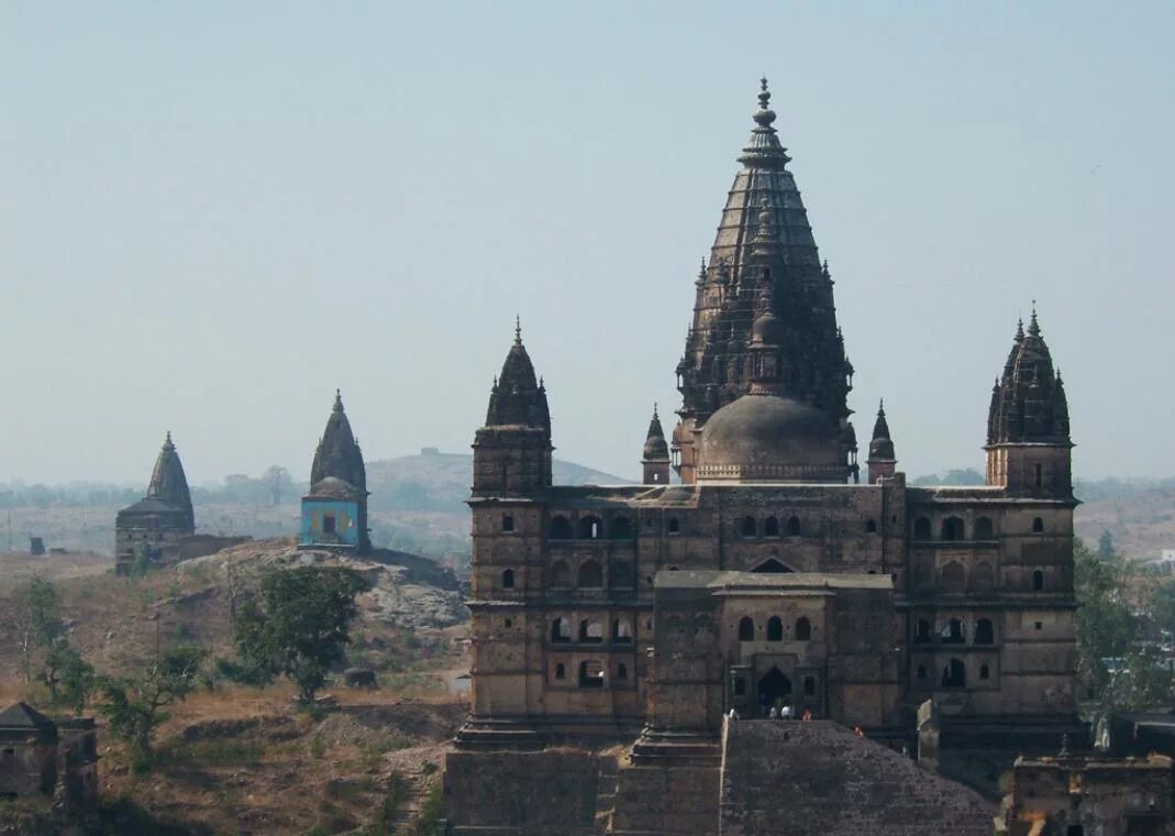 фатехпур-сикри агра. города индии в 16 веке. орчха город. города индии в 16 веке. город фатехпур сикри индия.