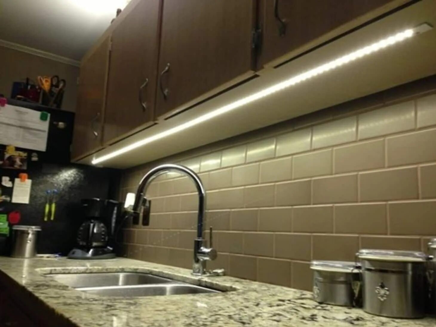 Under cabinet led lighting