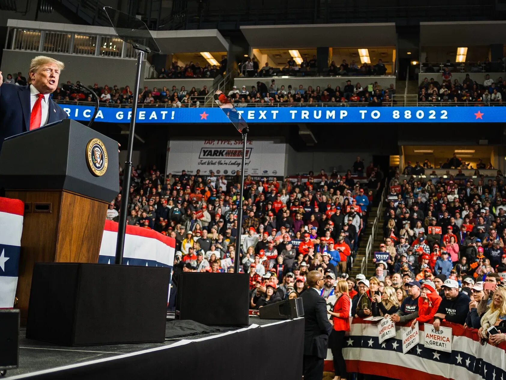 Республиканцы лидер. Республиканцы лидер. Республиканская партия сша идеология. Съезд республиканской партии. Республиканская партия сша.