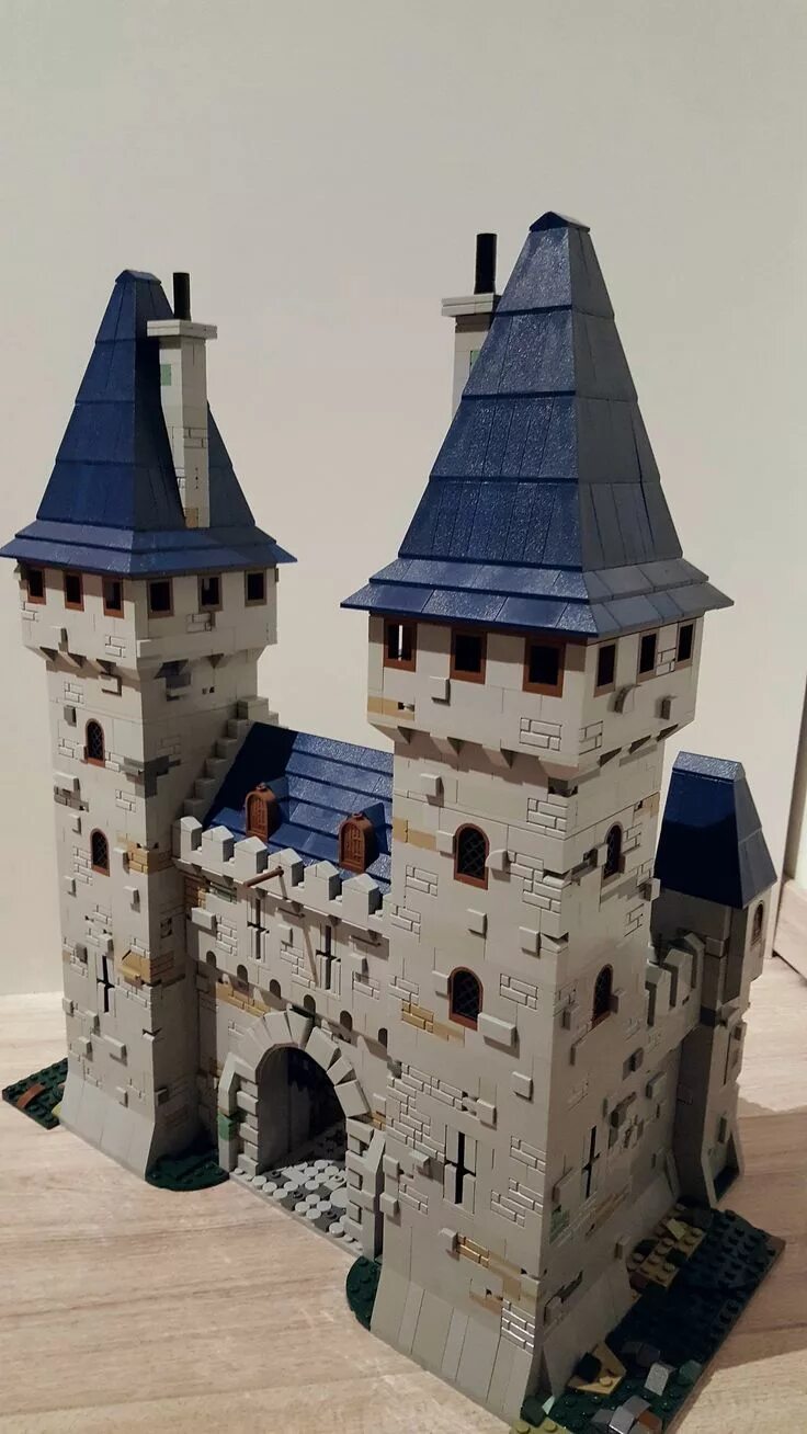 Крепость из лего своими руками our fave castle to build, will glue on one day... Classic lego, Lego instruction
