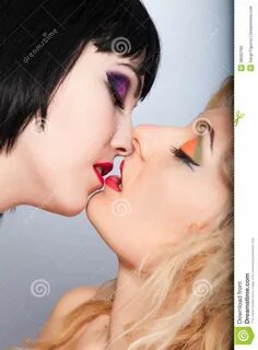 Slideshow lesbian kissing lipstick.