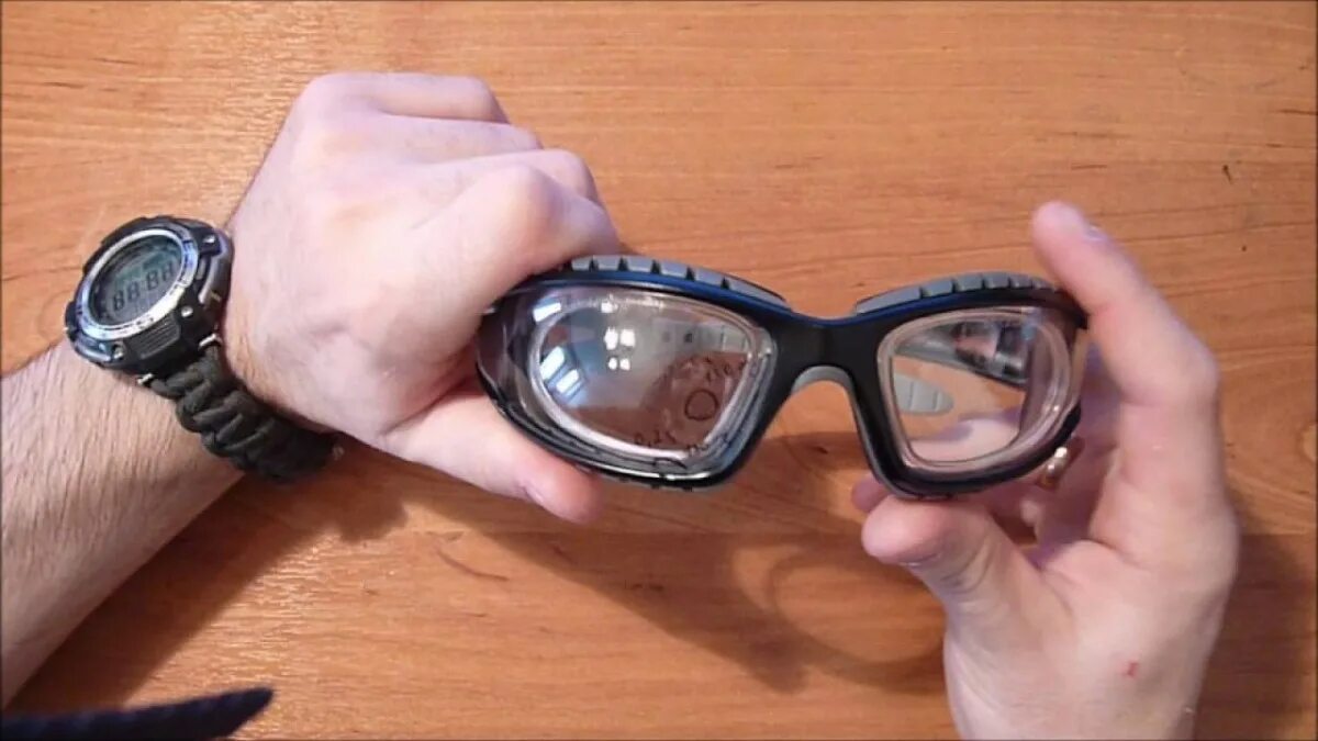 Тест защитных очков. Защитные очки Champion c1007. Очки защитные с прямой вентиляцией 89161. Очки Bolle с диоптриями. Очки для страйкбола с диоптриями.