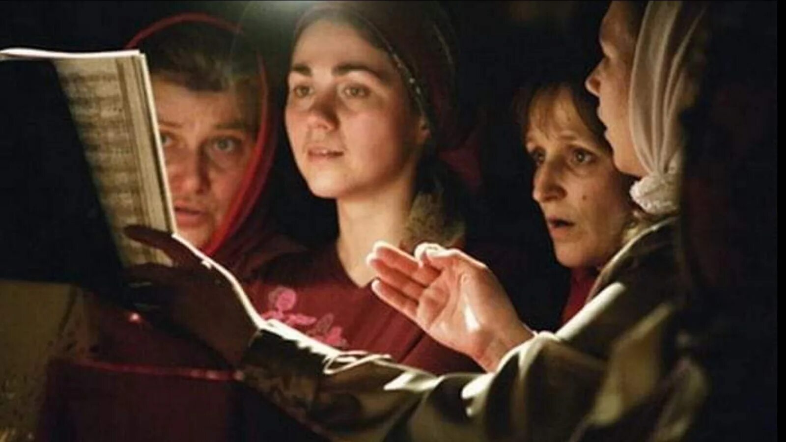 Клирос литургия титов. Певчий в храме 6. Певчие в церкви. Регент церковного хора в храме василия великого омск. Певчий в храме 6.