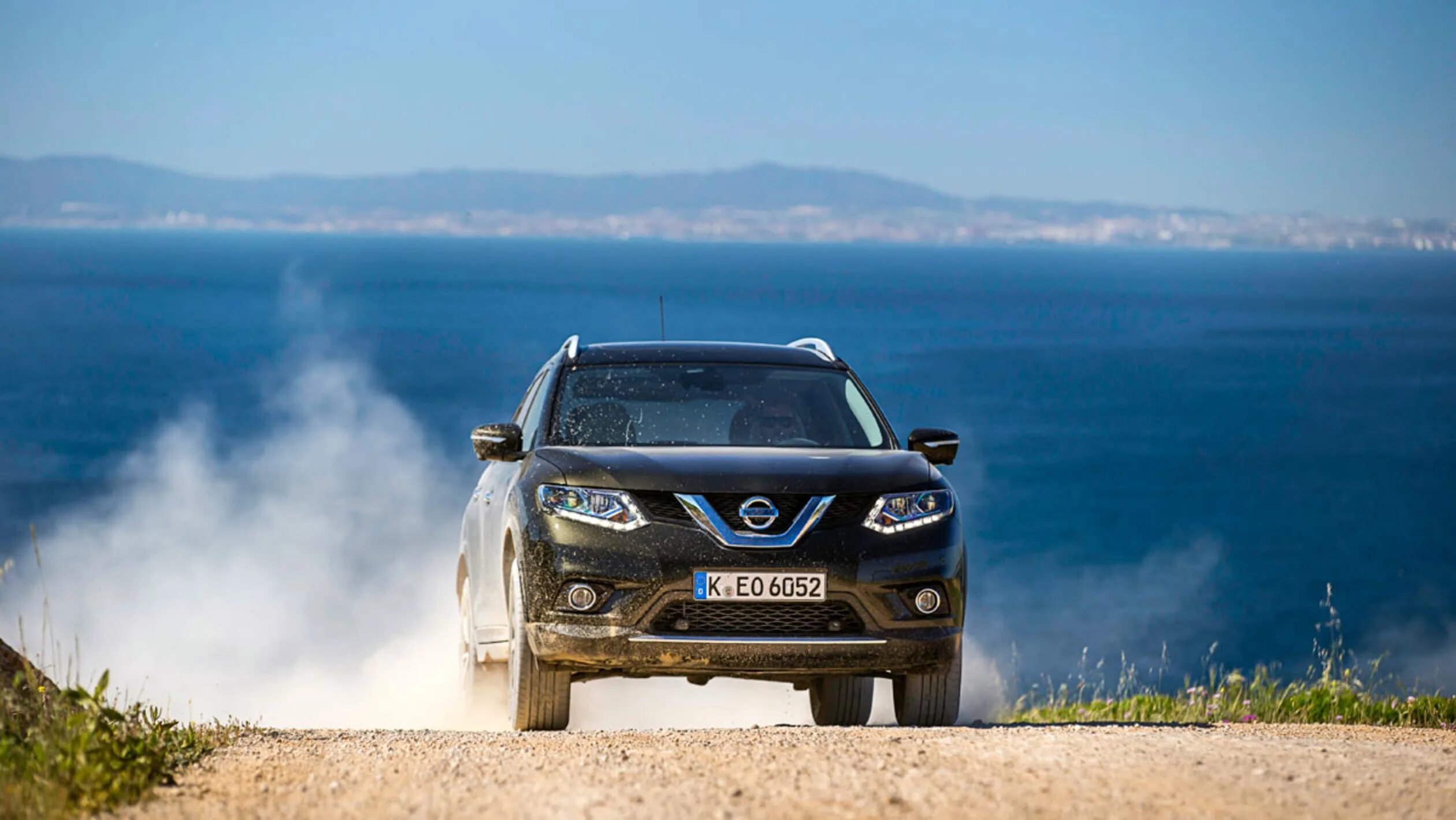 X trail se. Nissan x-Trail. Nissan x-Trail t32. Nissan x Trail 3 t32. Nissan x-Trail t32 спереди.