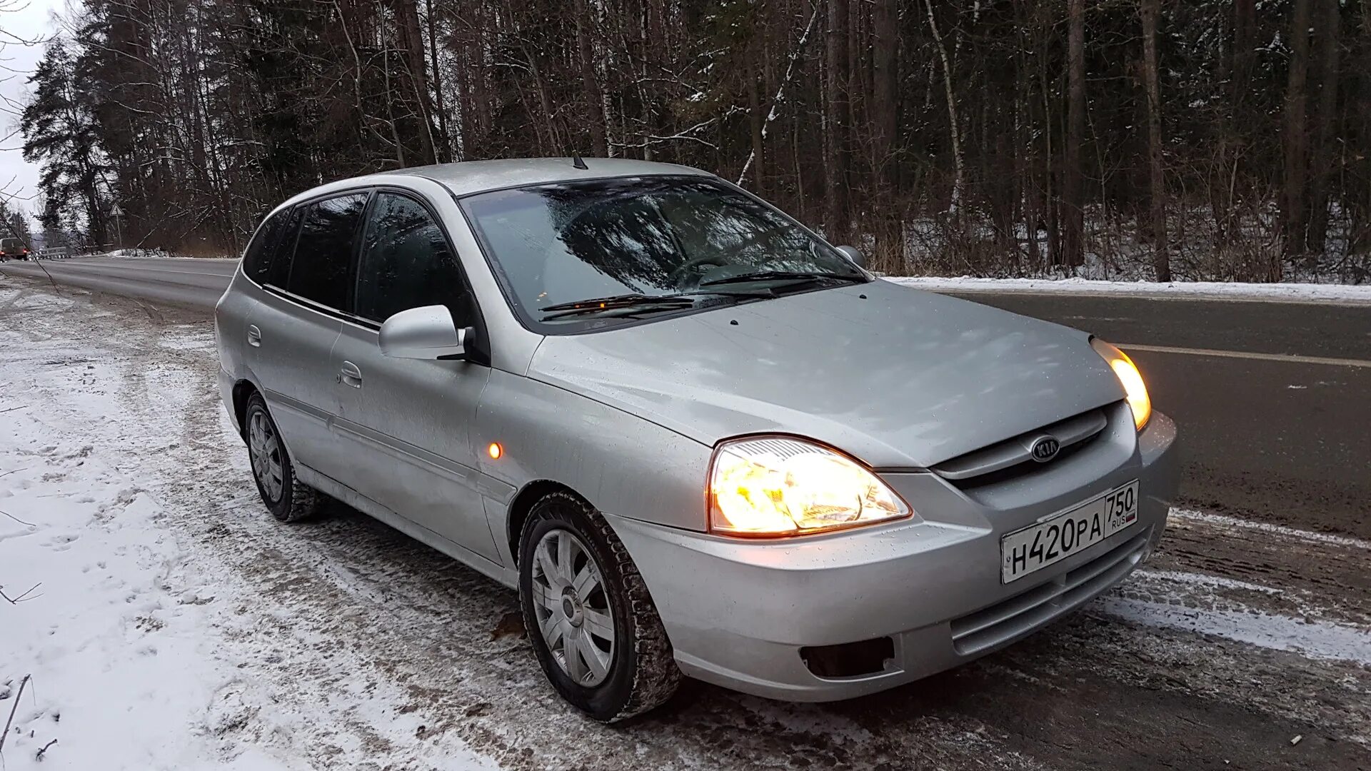 Киа универсал 2003. Kia Rio 2003 год. Kia Rio i Рестайлинг, 2003. Кия Рио 2003 рестайл. Кия Рио 2003 Рестайлинг.