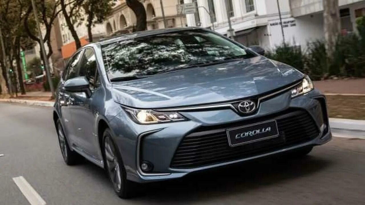 Тойота королла хэтчбек 2020. Toyota corolla 2019 hybrid. Гибридная королла. Toyota corolla 2019 hybrid. Тойота королла гибрид 2016.