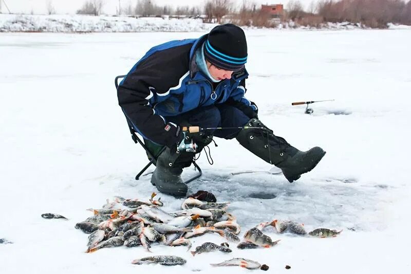 Плюсы зимней рыбалки