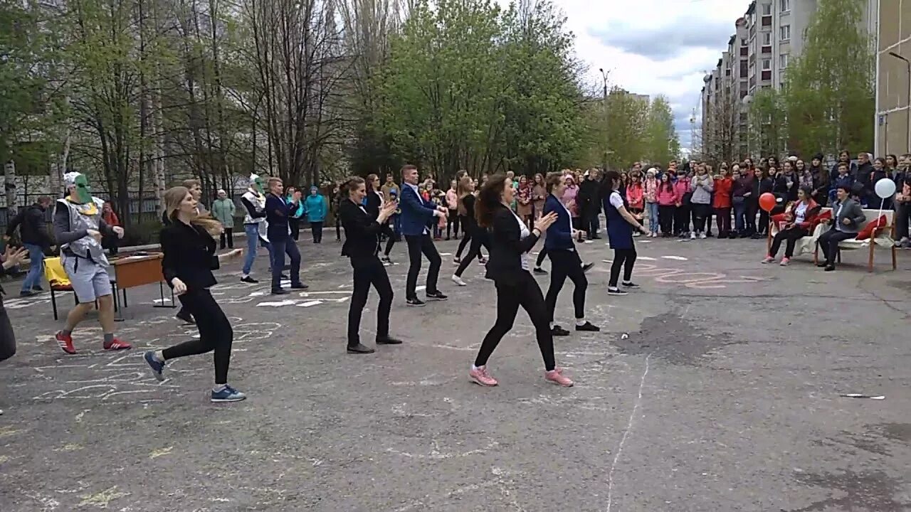 С б г 127. Школа 127 барнаул. школа 125 барнаул. школа 127 барнаул учителя. школа n127 барнаул.