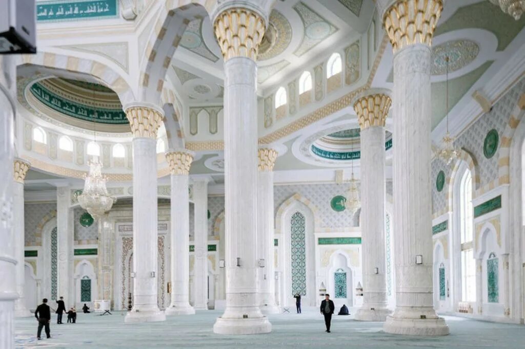 Астана самая большая мечеть