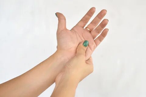 Рука успокоить