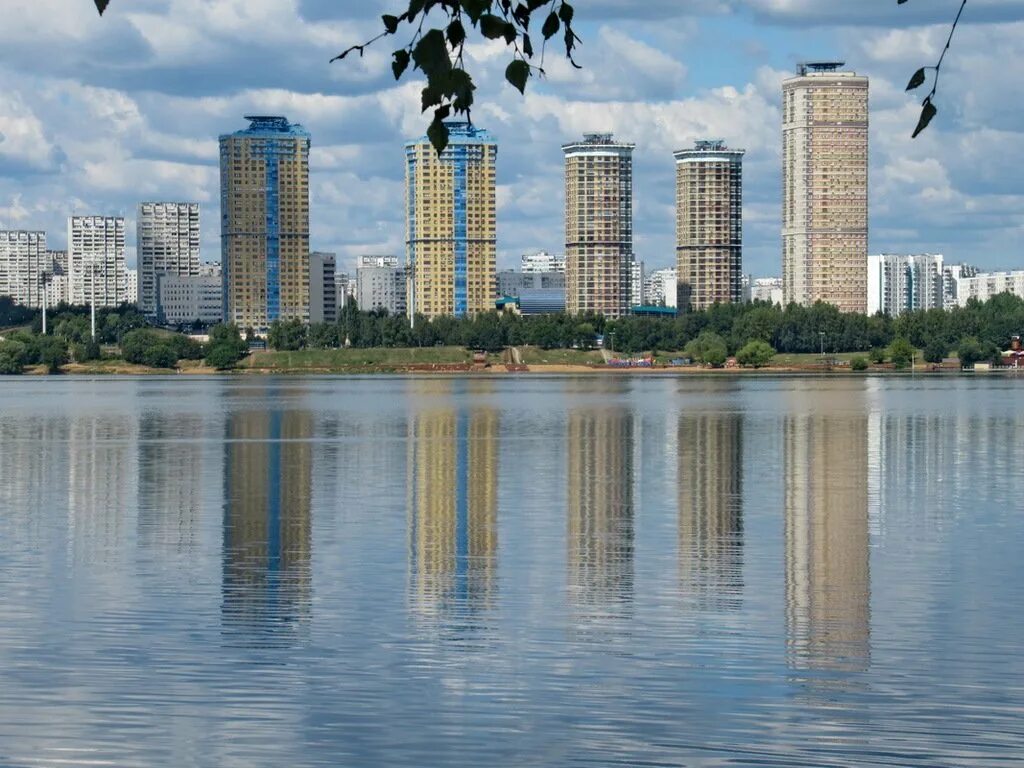 Квартира москва метро строгино. Строгино район Москвы. Строгино Северо Запад. Строгино (СЗАО). Мост Щукино Строгино.