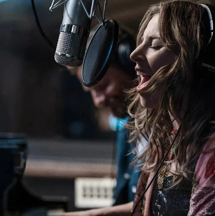 A star is born брэдли купер. Звезда родилась. Звезда родилась леди гага поет. Леди гага звезда родилась. Леди гага звезда родилась.