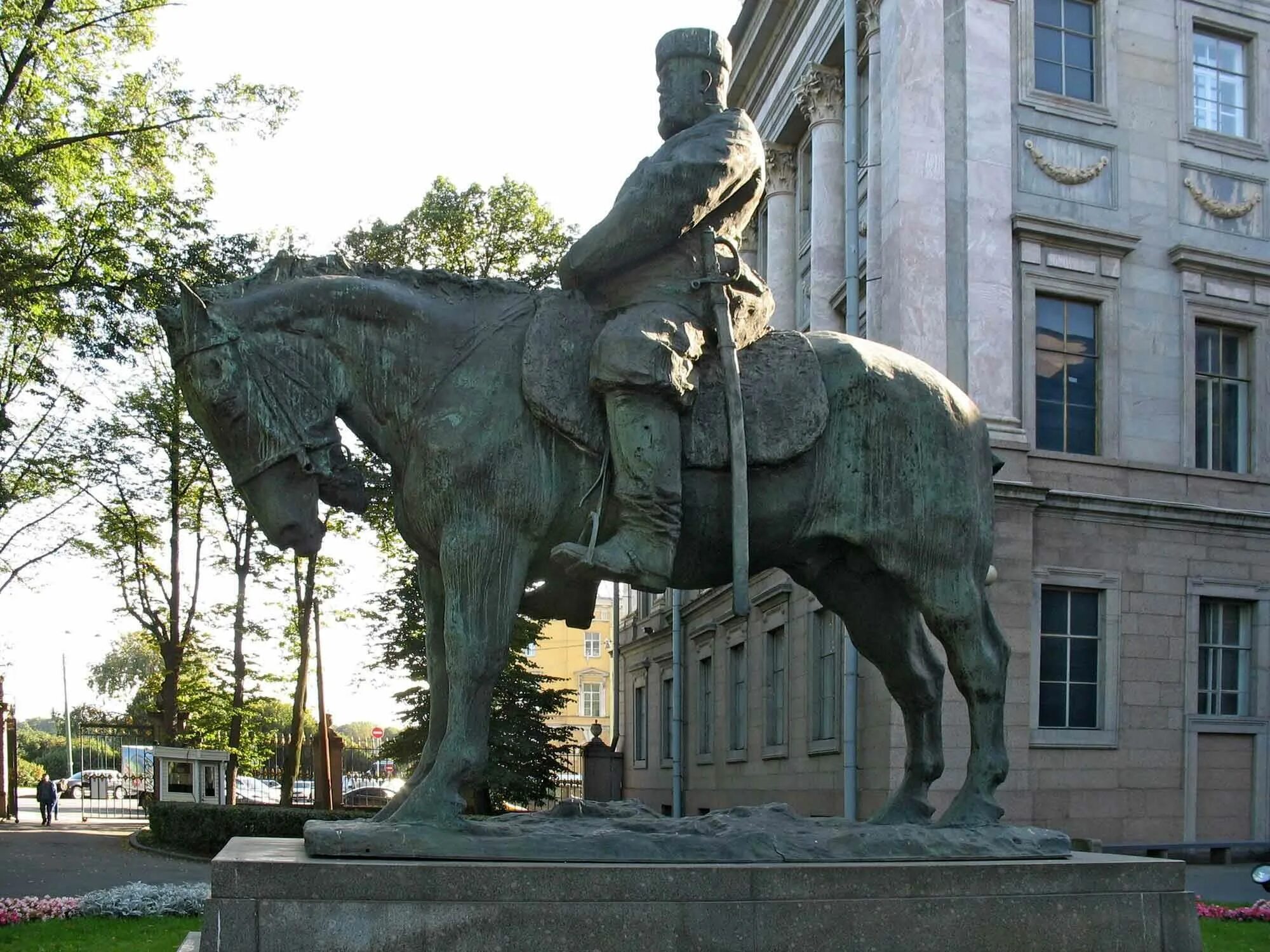 Памятник александру 3 в санкт. Памятник Александру 3 в Санкт-Петербурге Трубецкой. П П Трубецкой памятник Александру 3. Конный памятник Александру III В Санкт-Петербурге (открыт в 1909).