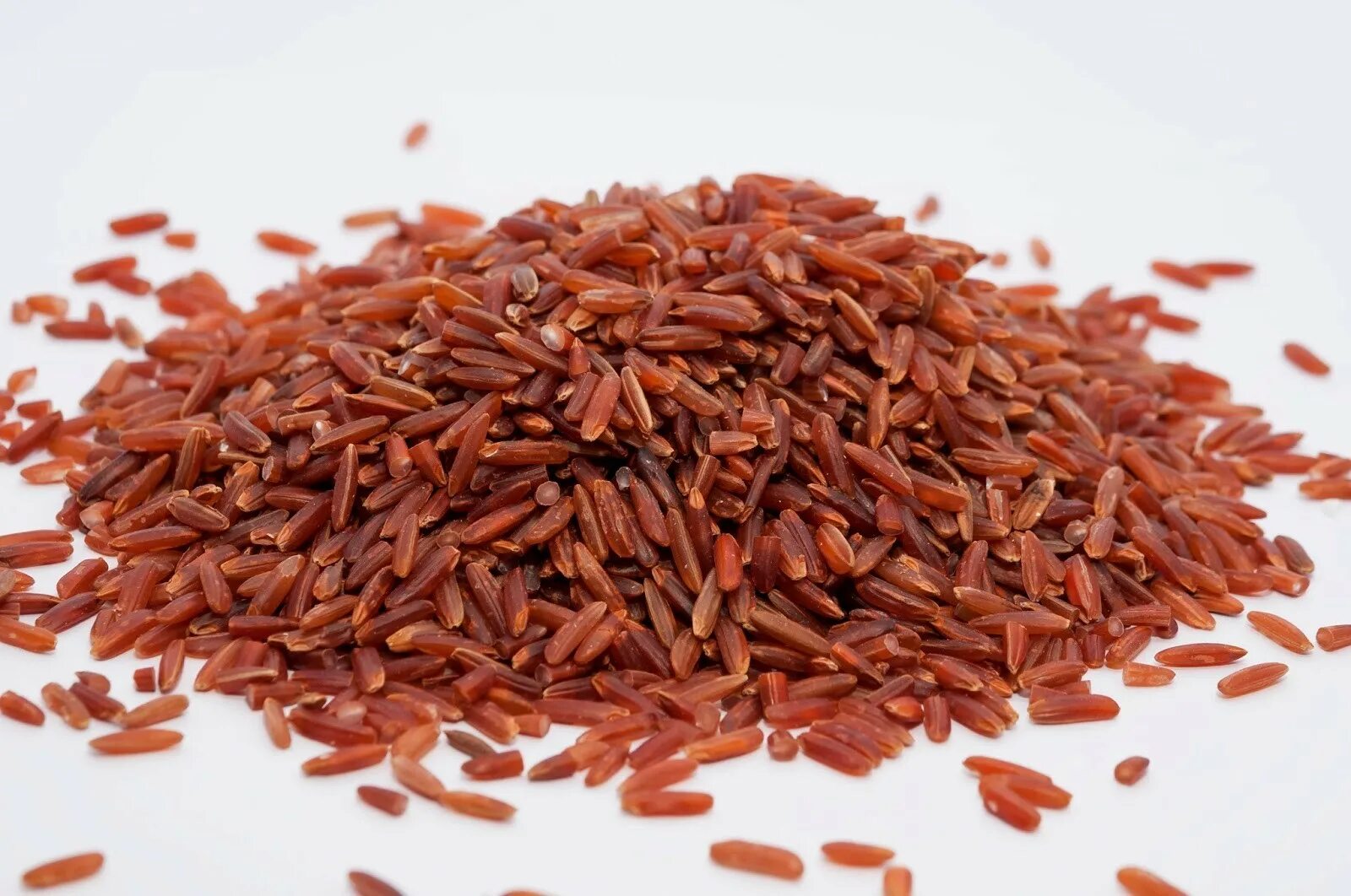 Красный ферментированный рис. Рис красный нешлифованный. Ферментированный бурый рис красный. Бутан красный рис.