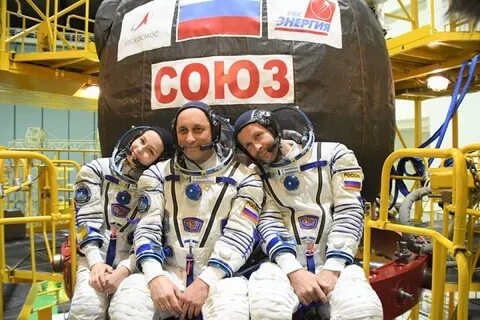 Союз 2 экипаж