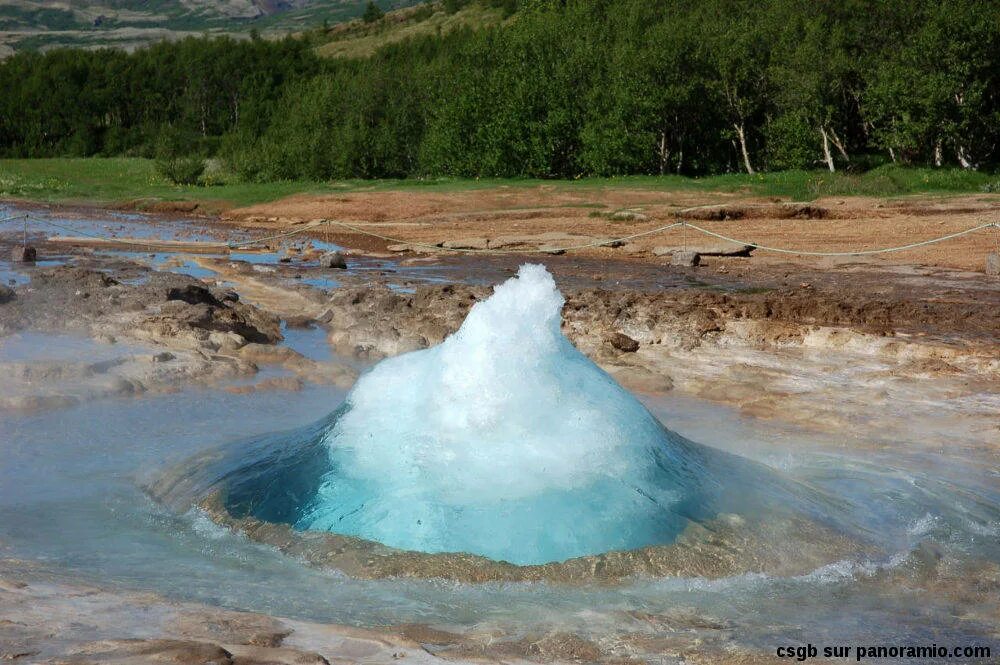 Вода гейзеров исландии содержит следующие