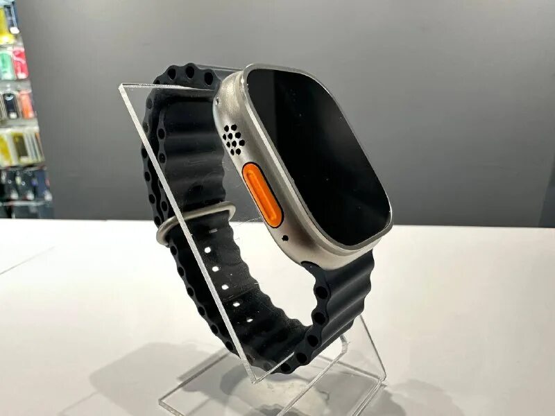 Titanium case white ocean band