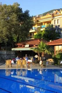 Perdikia hill family hotel