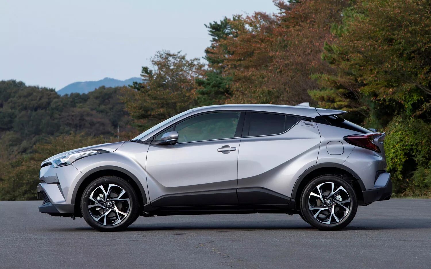 Hr 2016. Toyota c-hr 2016. toyota hybrid c-hr. toyota c-hr 2017 hybrid. toyota c-hr hybrid 1.8 s.