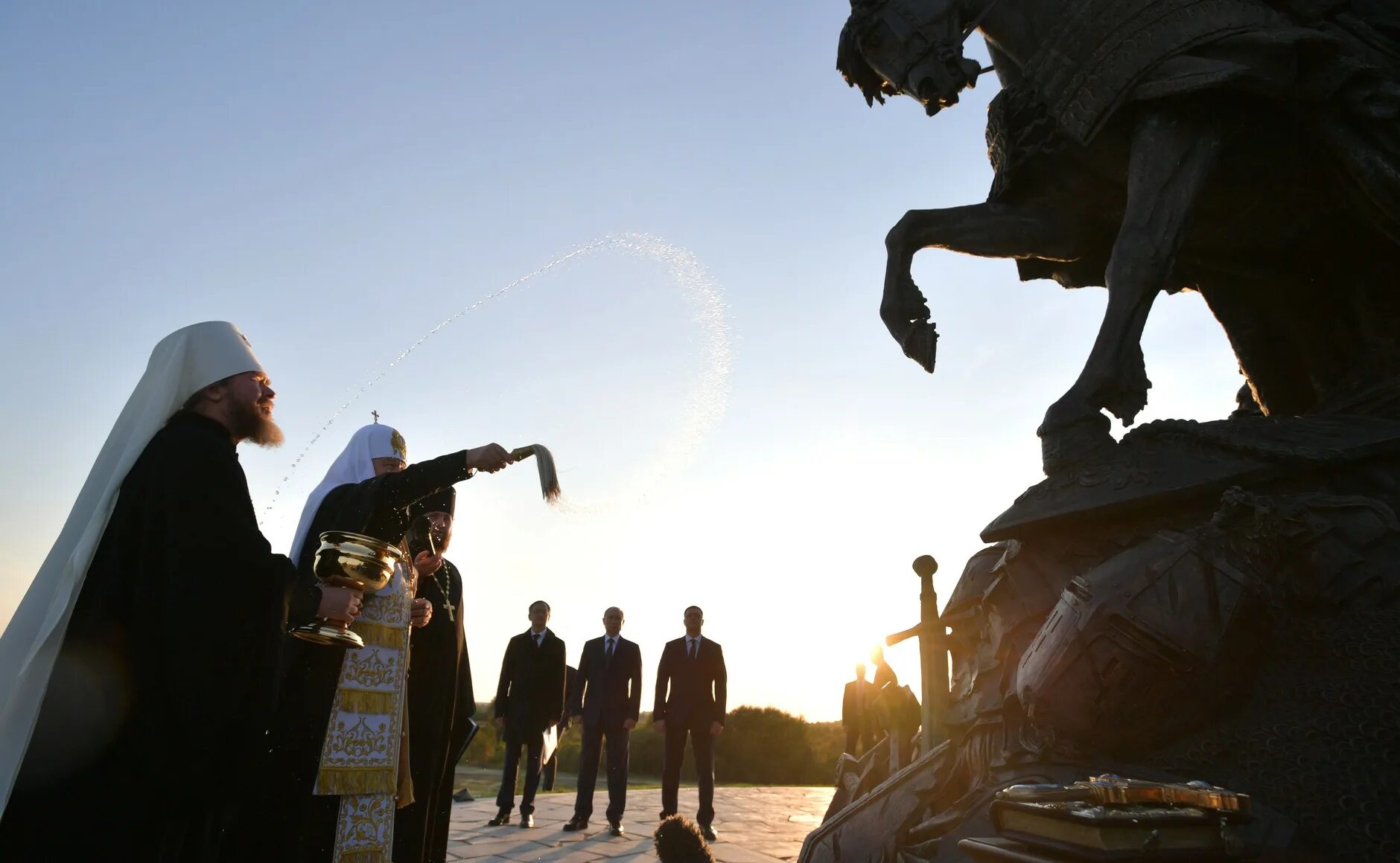 открытие мемориального комплекса. мемориал солдату ржев. открытие мемориала зеленокумск. открытие мемориала в кемерово. мемориал александру невскому на берегу чудского.