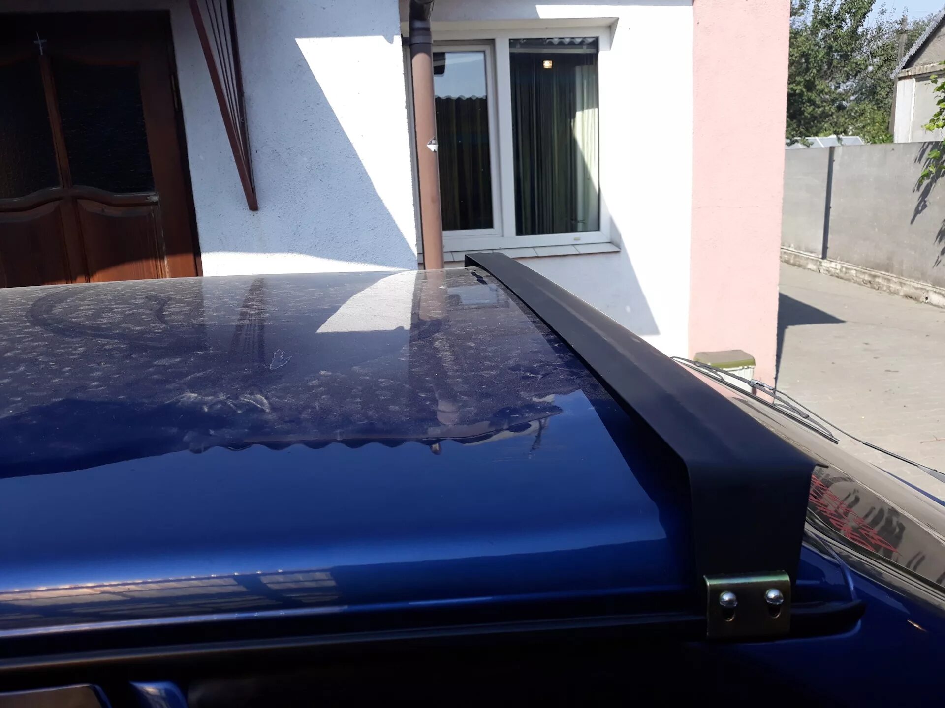 Спойлер на крышу 2109. Спойлер на крышу ваз 2108. Дефлектор на крышу ваз 2109. Спойлер ваз 2108-2114 верхний железный. Верхний спойлер на ваз 2109.