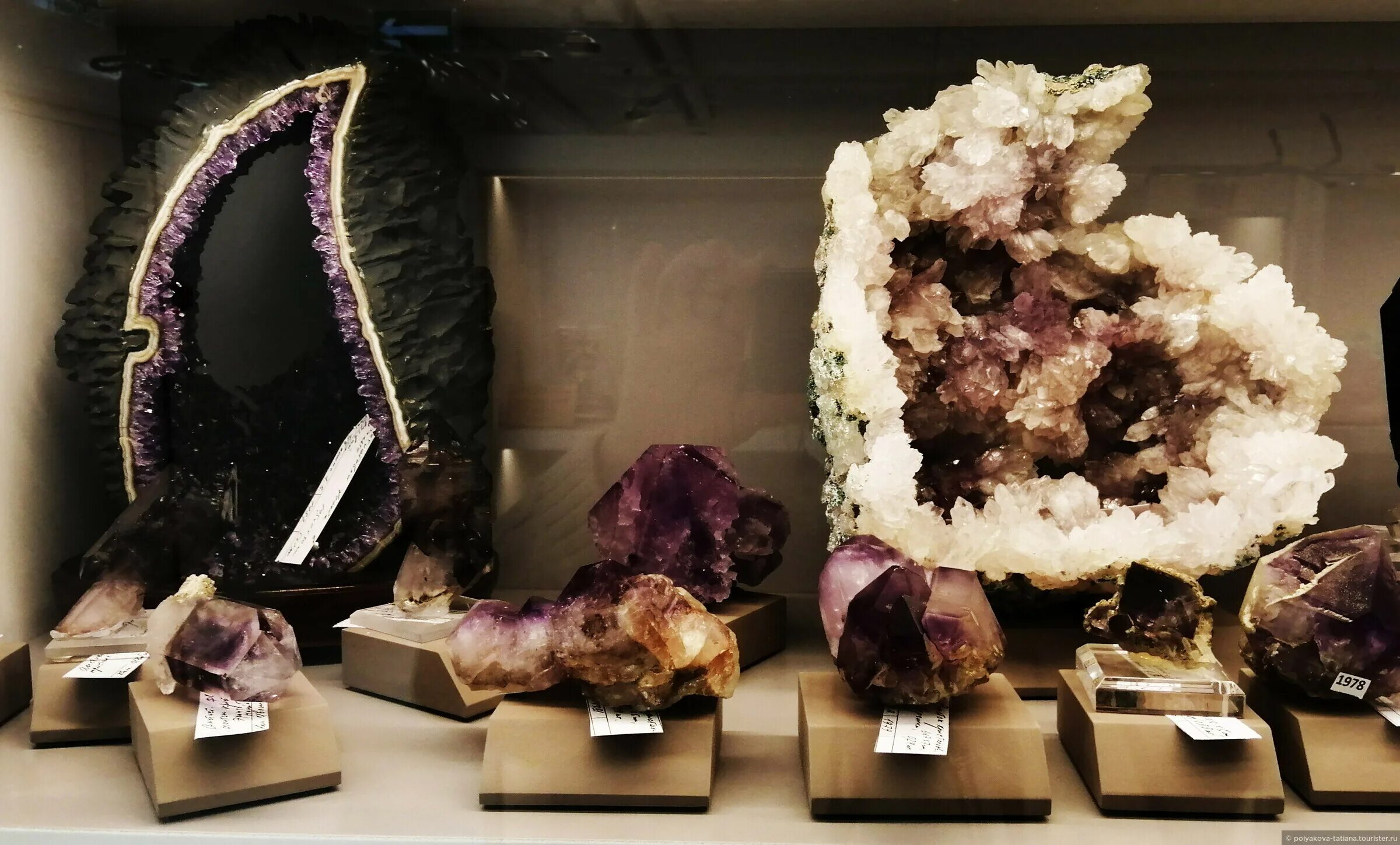 минералогический музей планета екатеринбург. минералогический музей планета екатеринбург. минералогический музей планета екатеринбург. геолого минералогический музей владивосток. минералогический музей екатеринбург.