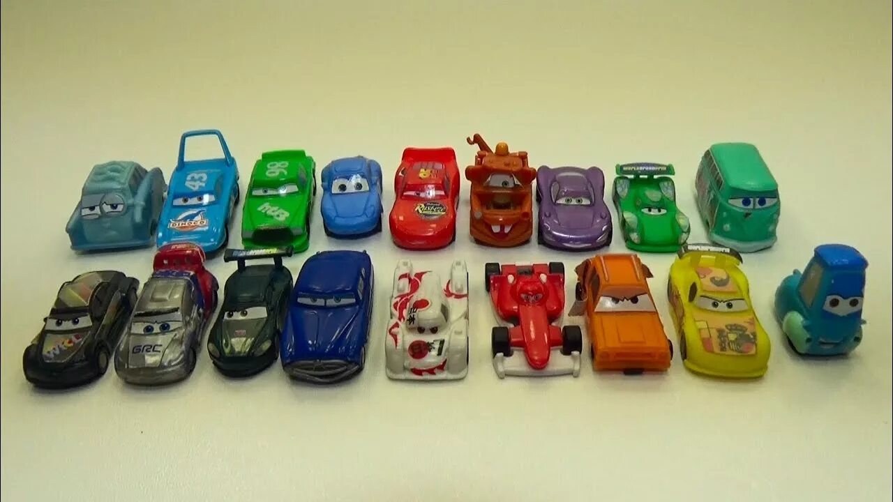 Кинг из тачек игрушка из киндер сюрприз. Молния маккуин из киндер сюрприз тачки 1. Киндер джой тачки 2. Disney pixar cars киндер сюрприз. Cars 2 kinder.