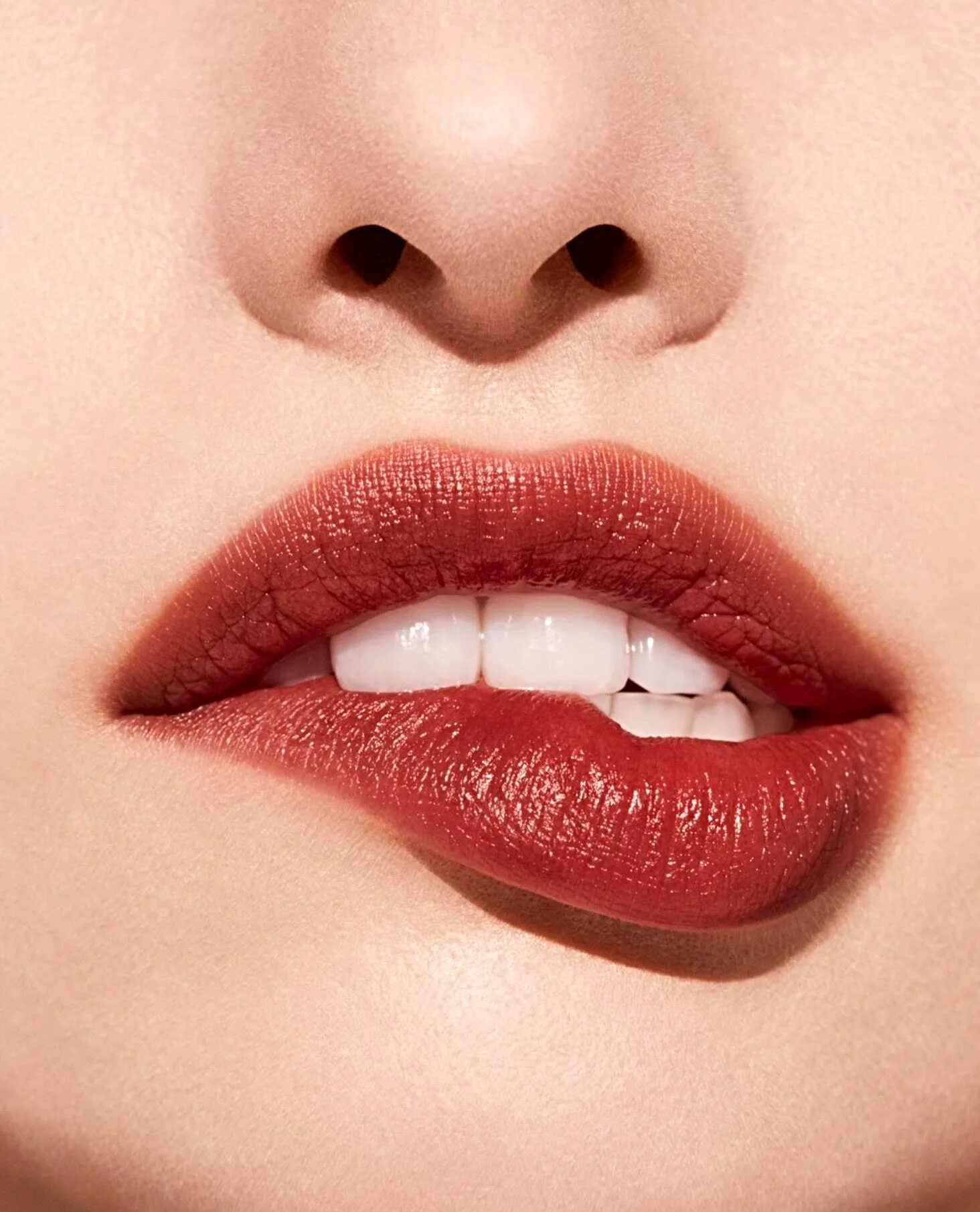 Включи lips