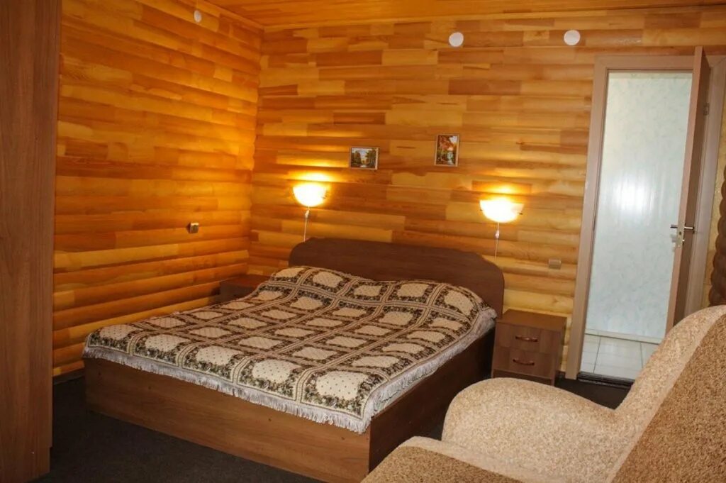 Северобайкальск гостиница спутник. Гостиница золотая рыбка северобайкальск. Продажа домов в северобайкальске. Гостиница золотая рыбка северобайкальск. Гостиница байкал сервис северобайкальск.