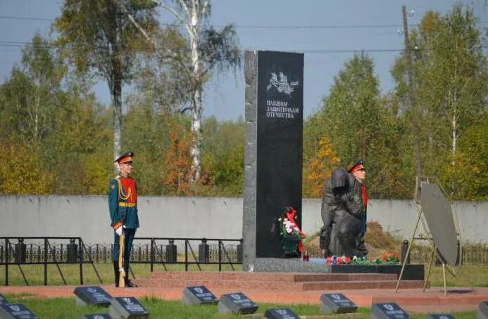 Ново-Богородское кладбище Ногинский район. Богородское кладбище Ногинский район Московской области. Богородское кладбище Ногинский район воинское захоронение. Богородское кладбище Ногинский район могилы солдат. Богородское кладбище памятники