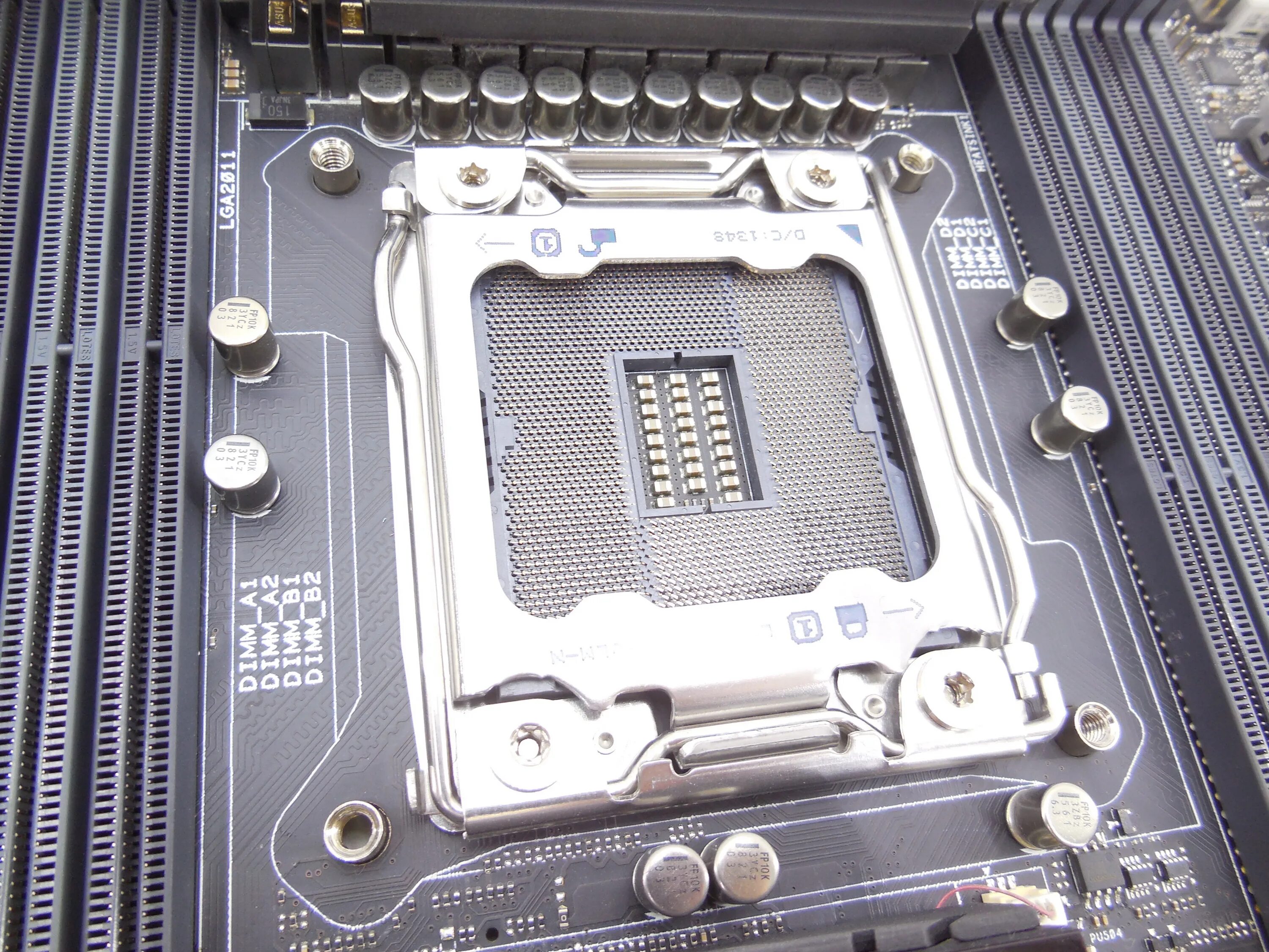 LGA 2011-3 сокет. Сокет lga2011-3 материнская. Сокеты Intel LGA 2011. Материнская плата Socket 2011 ASUS. Lga 2011 3 купить