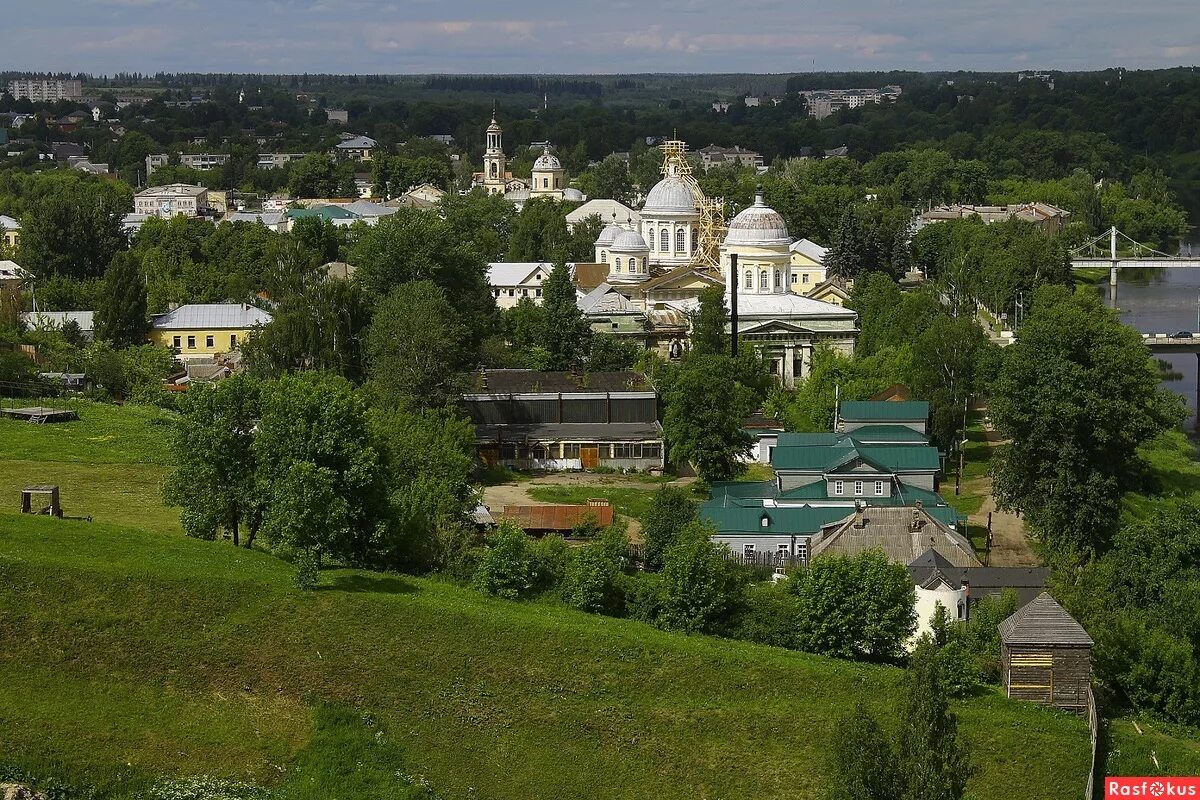 Население города торжок. Торжок Тверская область. Торжок исторический центр. Торжок города Тверской области. Население города Торжок Тверская область.