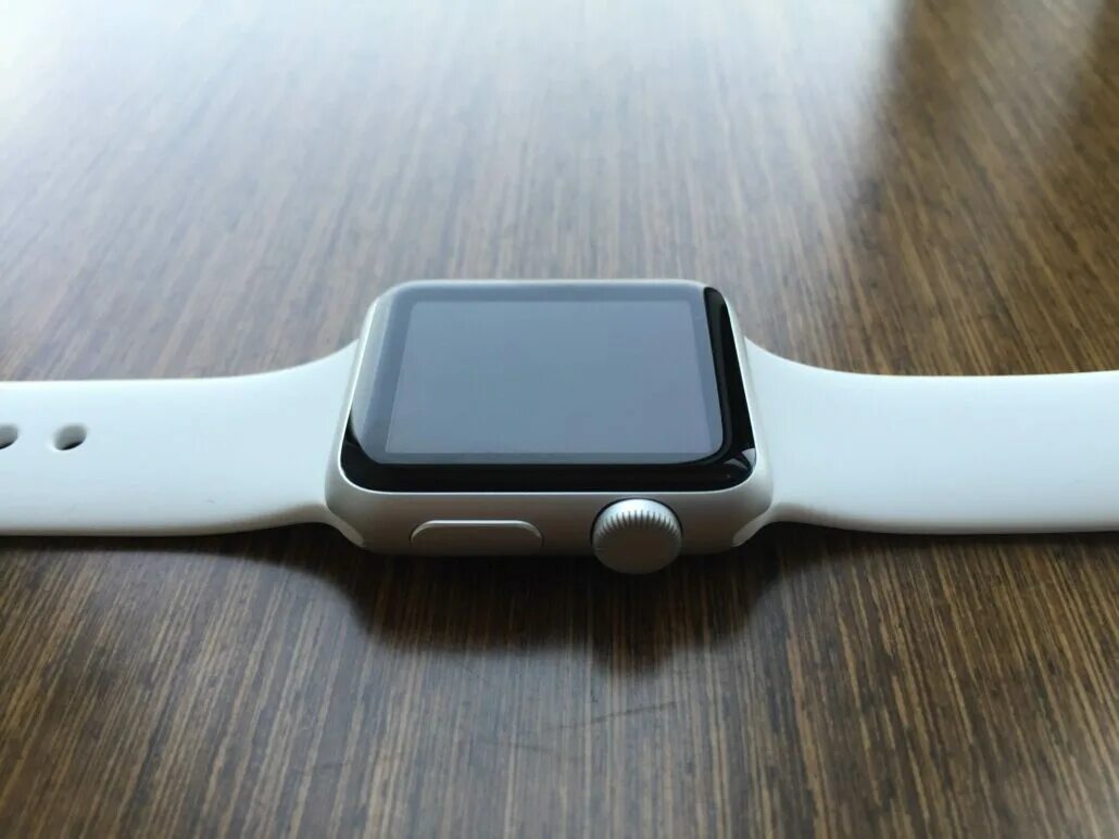 Часы apple iwatch 3. Apple watch se 2025 44mm. apple watch series 4 unboxing. apple watch 44 unboxing. apple iwatch 8 алюминиевый корпус.