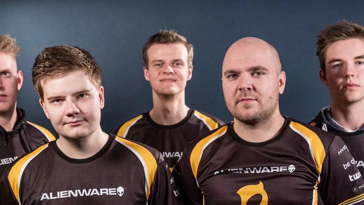 Dupreeh dignitas. Команда dignitas CS go. Team dignitas состав. Dupreeh 2014.